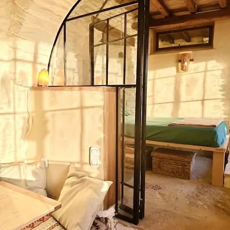Feriehus Earthy: A Rustic Abode W/ Garden And Sea Views *